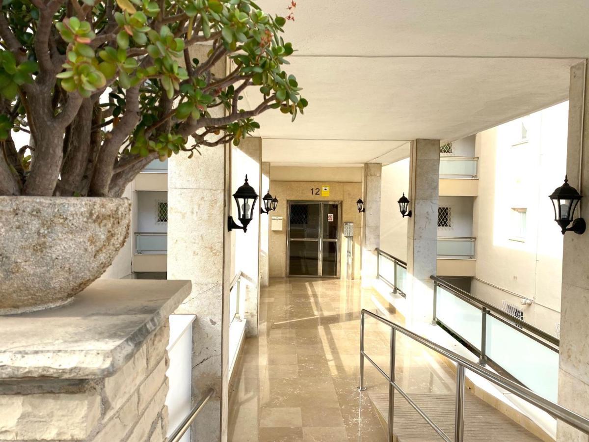 Апартаменты Apartamento Moderno Nautilus Салоу Экстерьер фото